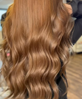 Balayage editorial con fundido suave de color